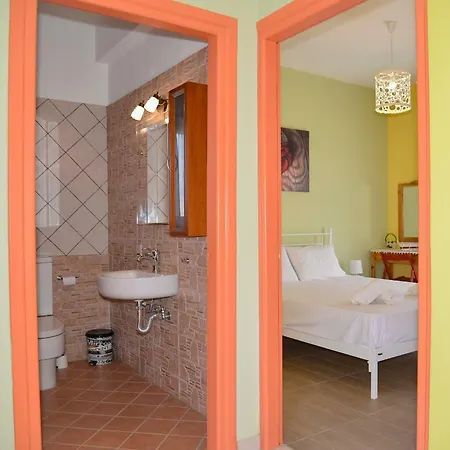 Andri House Marathias